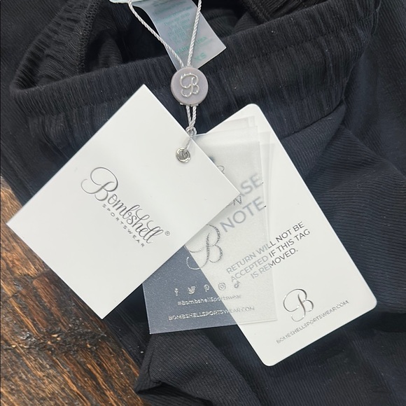 Bombshell Black Jogger Pants with Pocket - Picture 2 of 3